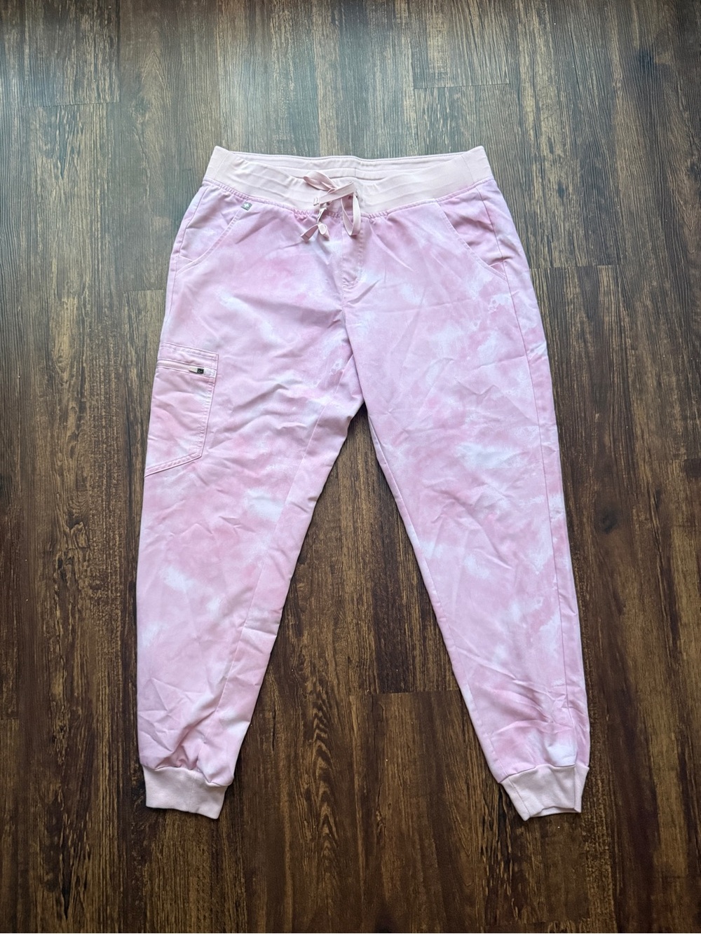 FIGS Women’s Marbled Rose Pink Zamora Jogger Scrub Pants - Size L Nursecore